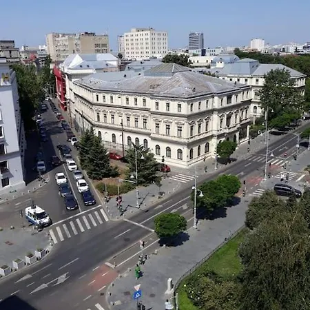 The Location In The Center With A Terrace Daire Bükreş