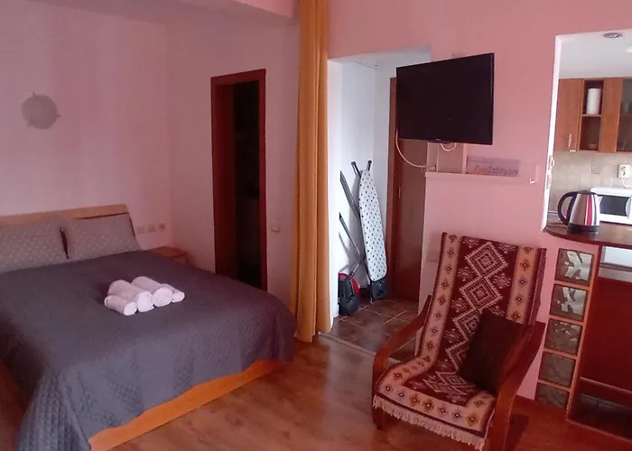 The Location In The Center With A Terrace